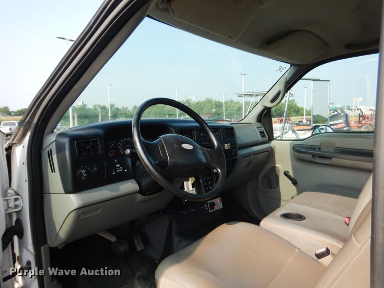 image for item DL4994 2003 Ford F750 Super Duty  crane truck