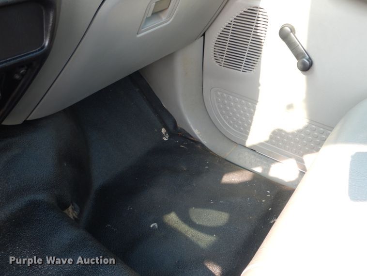 image for item DL4994 2003 Ford F750 Super Duty  crane truck