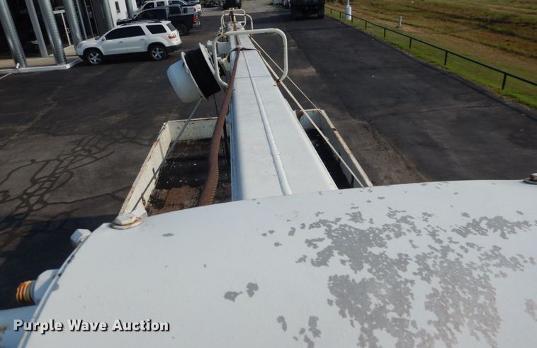 image for item DL4994 2003 Ford F750 Super Duty  crane truck