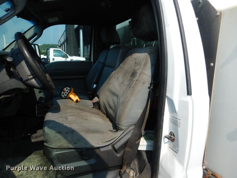 image for item DL4997 2012 Ford F550 Super Duty XL  utility / service truck