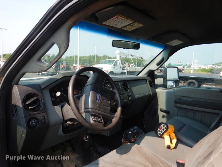 image for item DL4997 2012 Ford F550 Super Duty XL  utility / service truck