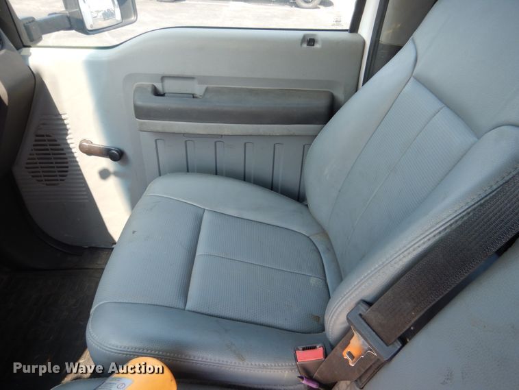 image for item DL4997 2012 Ford F550 Super Duty XL  utility / service truck