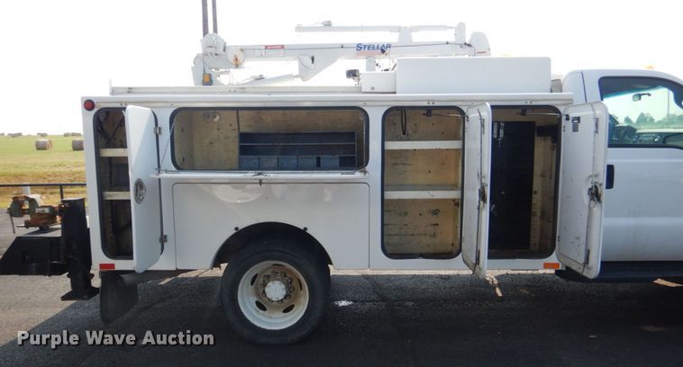 image for item DL4997 2012 Ford F550 Super Duty XL  utility / service truck