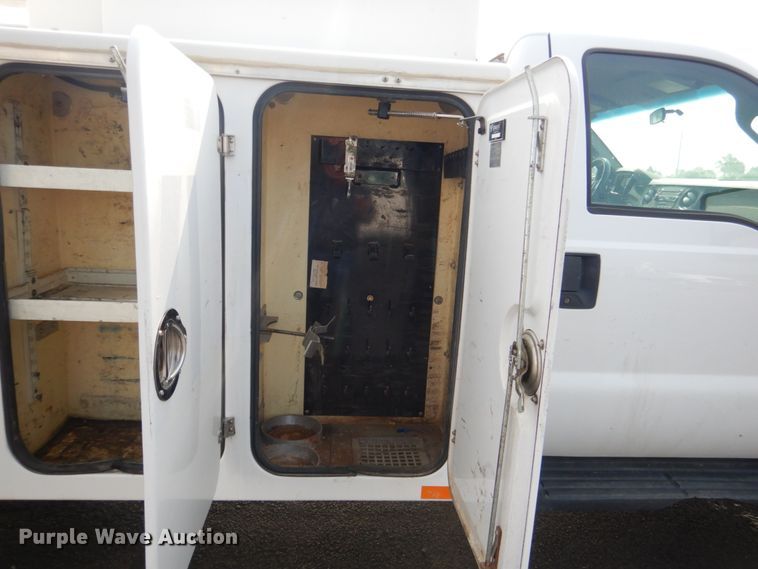 image for item DL4997 2012 Ford F550 Super Duty XL  utility / service truck