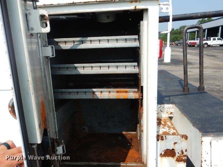 image for item DL4998 2010 Ford F550 Super Duty XL  utility / service truck