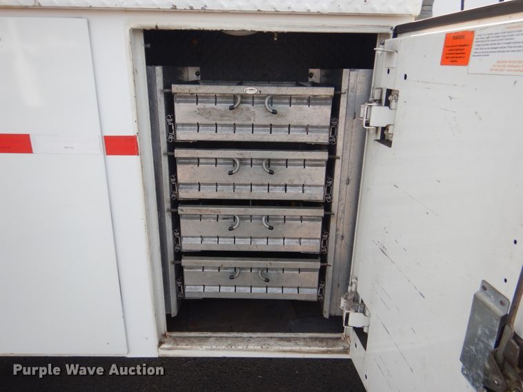 image for item DL4998 2010 Ford F550 Super Duty XL  utility / service truck