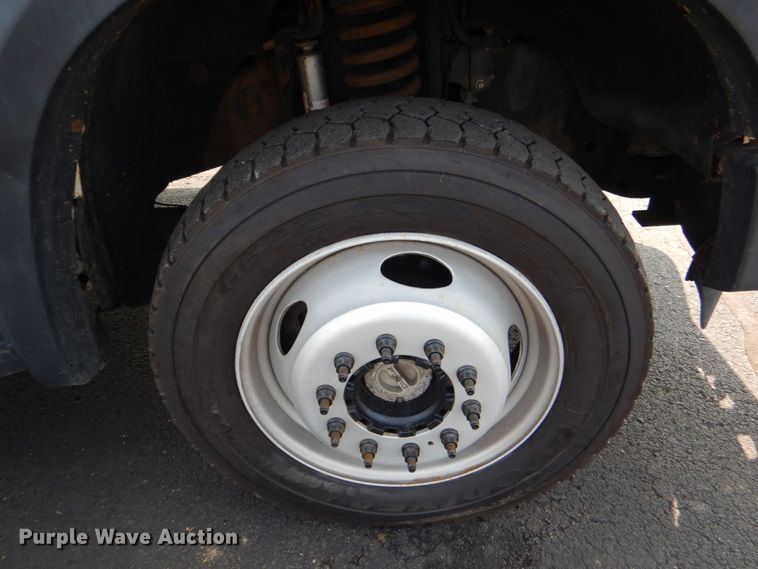 image for item DL4998 2010 Ford F550 Super Duty XL  utility / service truck