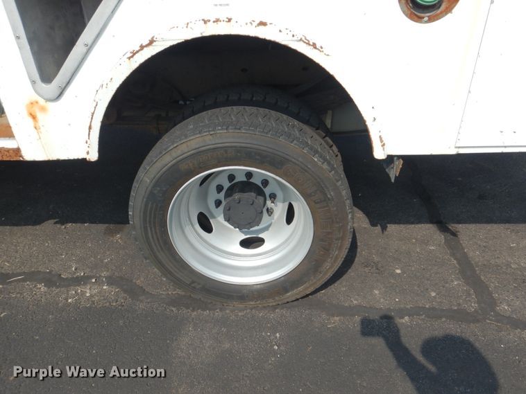 image for item DL4998 2010 Ford F550 Super Duty XL  utility / service truck