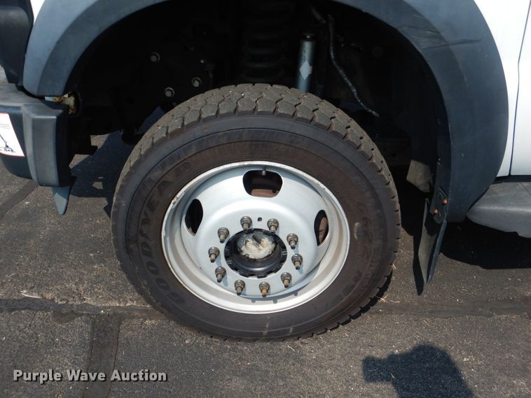 image for item DL4998 2010 Ford F550 Super Duty XL  utility / service truck