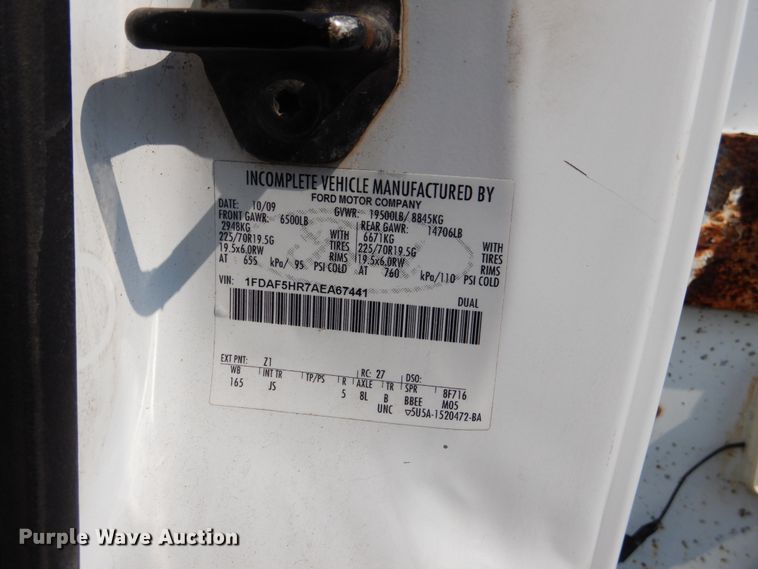 image for item DL4998 2010 Ford F550 Super Duty XL  utility / service truck