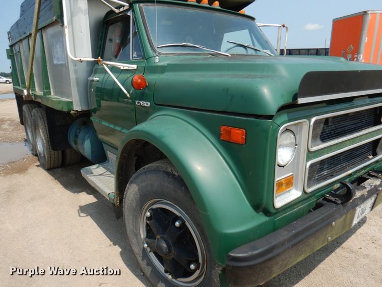 image for item DL5496 1971 Chevrolet C60  dump truck