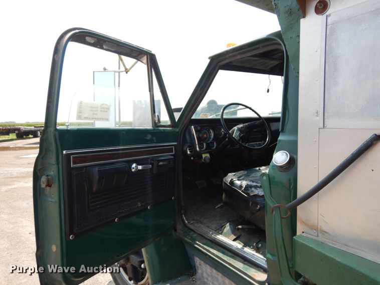 image for item DL5496 1971 Chevrolet C60  dump truck