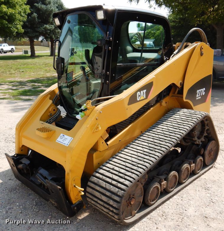 image for item DL5738 2010 Caterpillar 277C  tracked skid steer loader