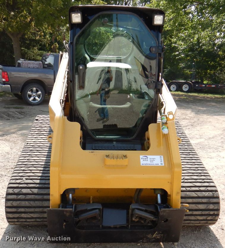 image for item DL5738 2010 Caterpillar 277C  tracked skid steer loader