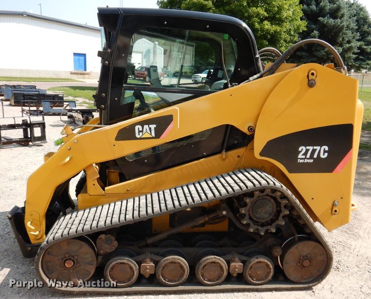image for item DL5738 2010 Caterpillar 277C  tracked skid steer loader