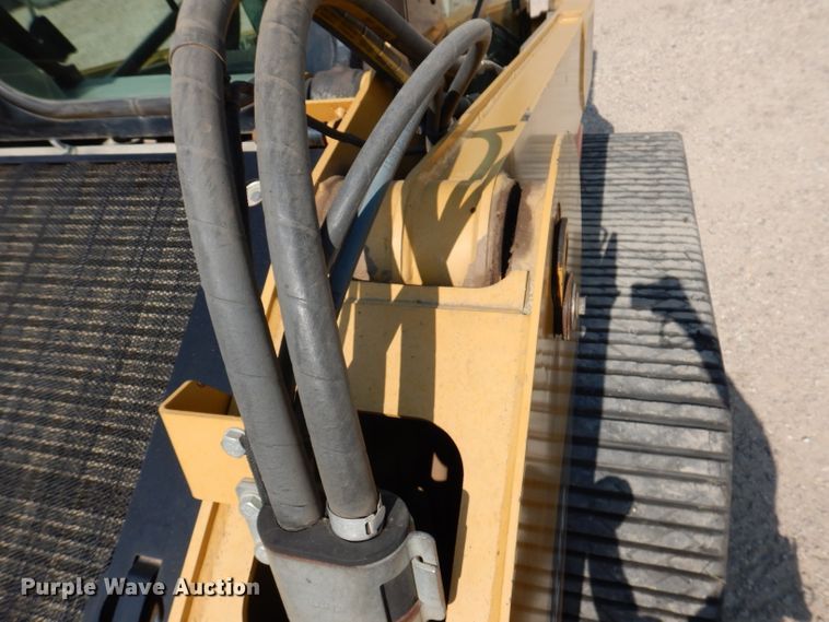 image for item DL5738 2010 Caterpillar 277C  tracked skid steer loader