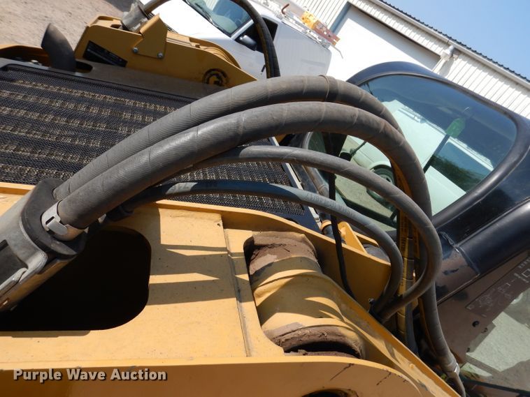 image for item DL5738 2010 Caterpillar 277C  tracked skid steer loader