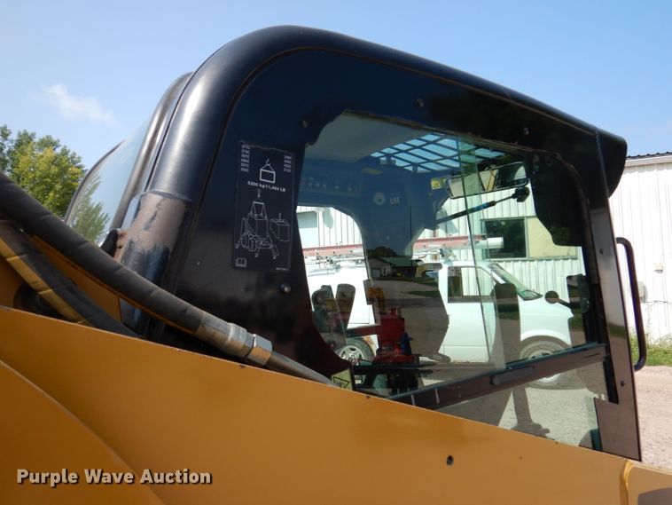 image for item DL5738 2010 Caterpillar 277C  tracked skid steer loader