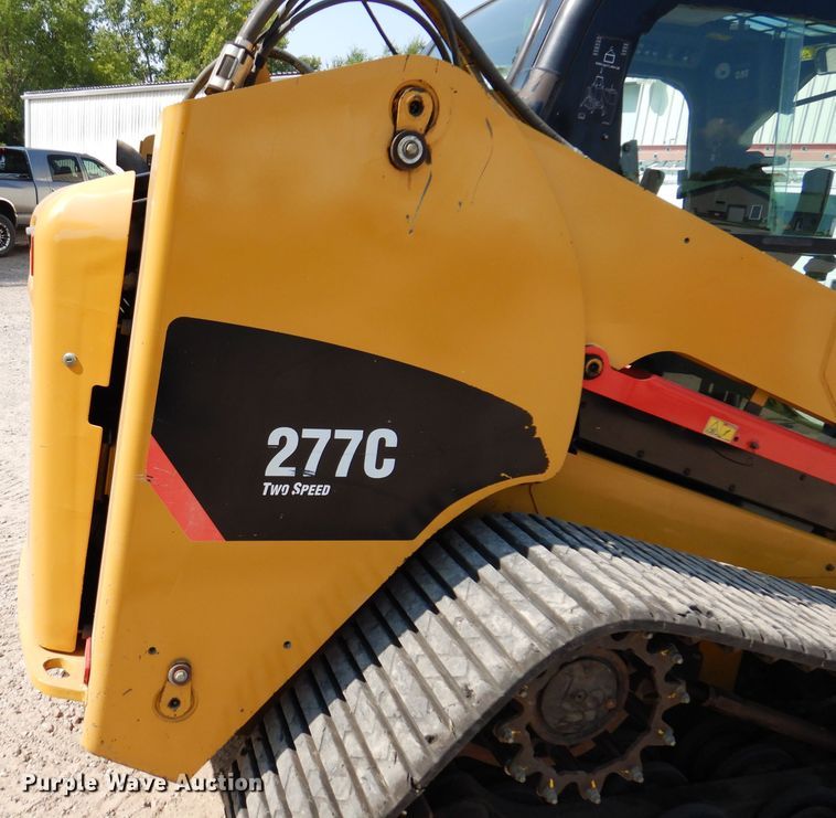 image for item DL5738 2010 Caterpillar 277C  tracked skid steer loader