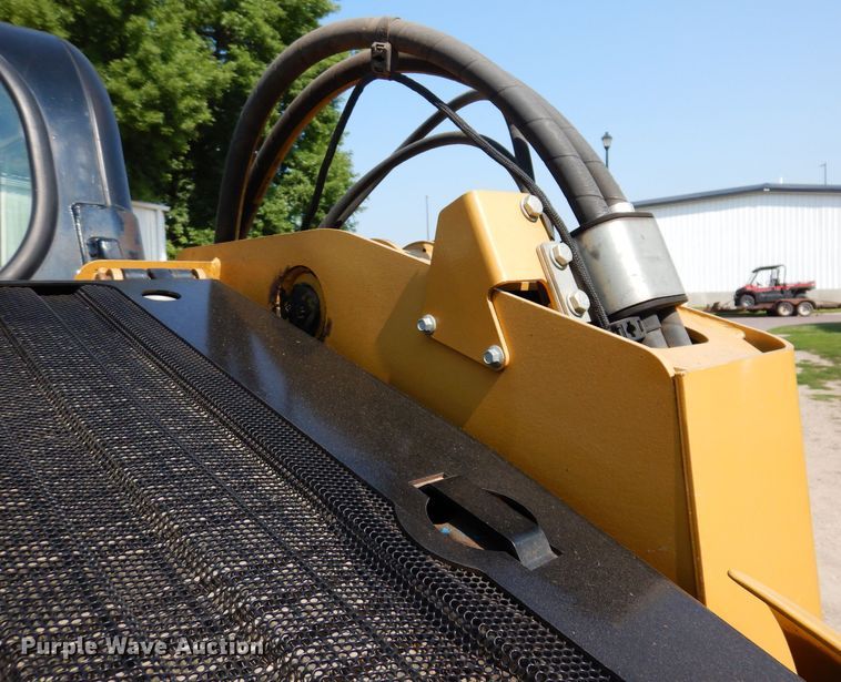 image for item DL5738 2010 Caterpillar 277C  tracked skid steer loader