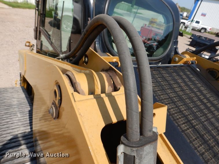 image for item DL5738 2010 Caterpillar 277C  tracked skid steer loader