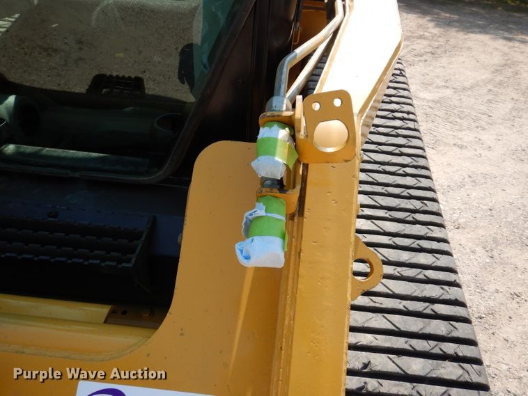 image for item DL5738 2010 Caterpillar 277C  tracked skid steer loader