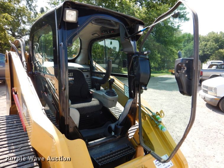 image for item DL5738 2010 Caterpillar 277C  tracked skid steer loader