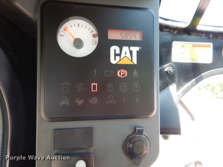 image for item DL5738 2010 Caterpillar 277C  tracked skid steer loader