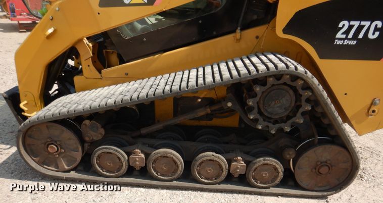 image for item DL5738 2010 Caterpillar 277C  tracked skid steer loader