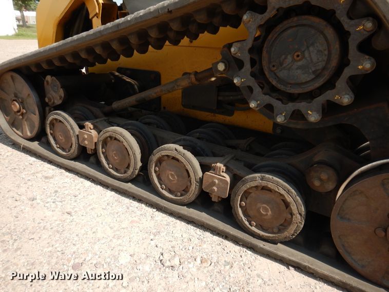 image for item DL5738 2010 Caterpillar 277C  tracked skid steer loader