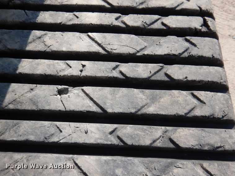 image for item DL5738 2010 Caterpillar 277C  tracked skid steer loader