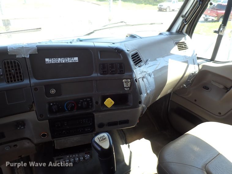 image for item DL7546 2005 Sterling LT7500  dump truck