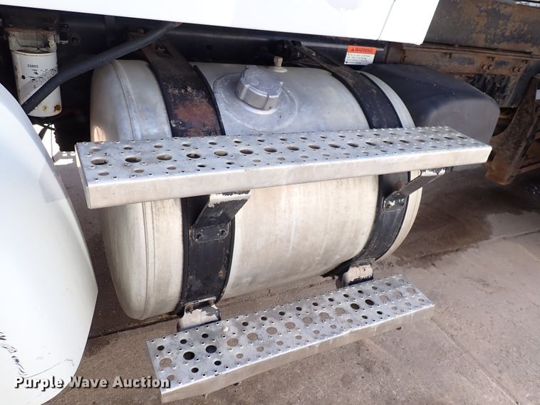 image for item DL7546 2005 Sterling LT7500  dump truck