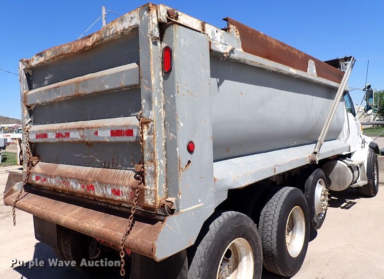image for item DL7546 2005 Sterling LT7500  dump truck