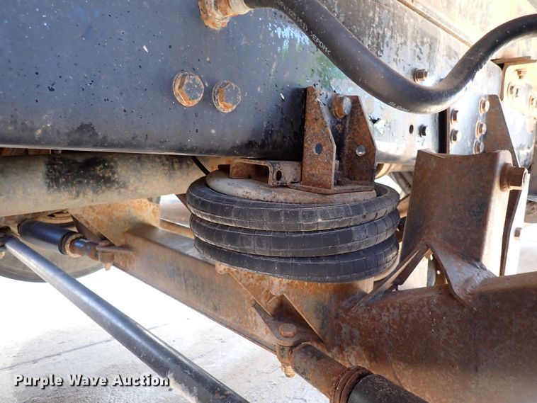 image for item DL7546 2005 Sterling LT7500  dump truck