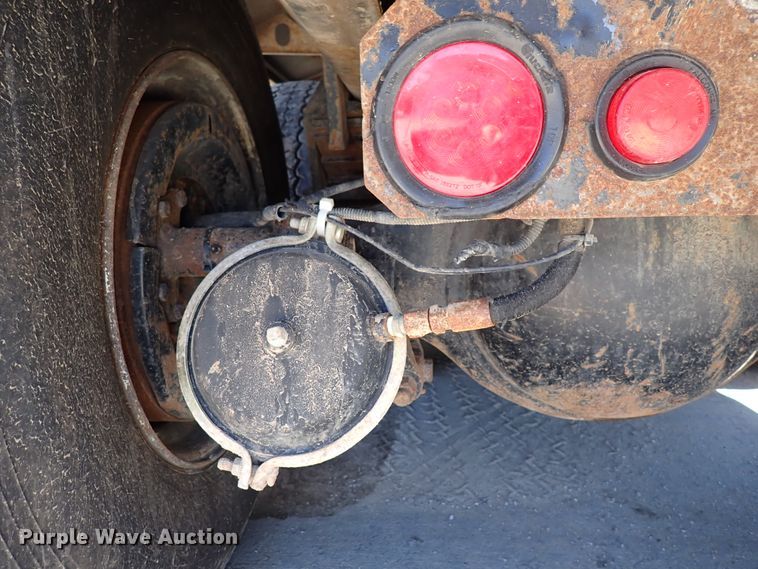 image for item DL7546 2005 Sterling LT7500  dump truck