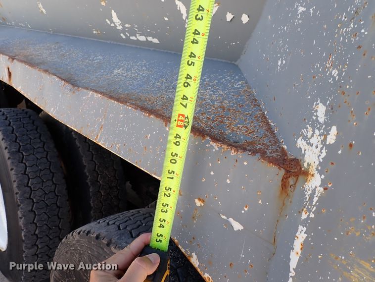 image for item DL7546 2005 Sterling LT7500  dump truck