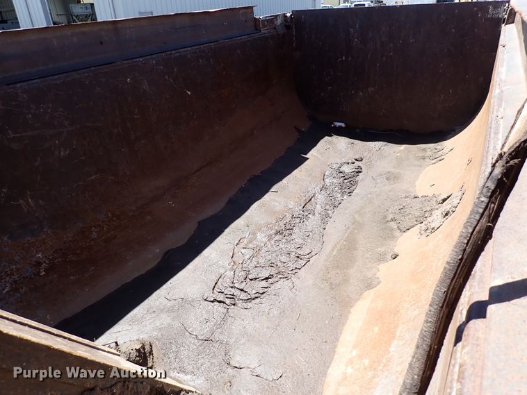 image for item DL7546 2005 Sterling LT7500  dump truck