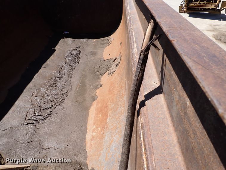 image for item DL7546 2005 Sterling LT7500  dump truck