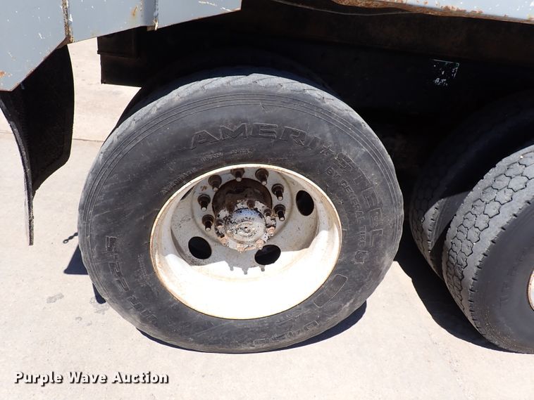 image for item DL7546 2005 Sterling LT7500  dump truck