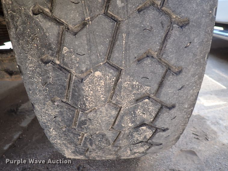 image for item DL7546 2005 Sterling LT7500  dump truck