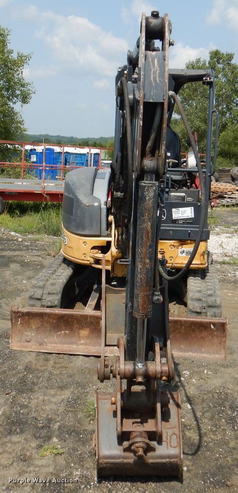 image for item DM0596 2012 John Deere 35D  mini excavator