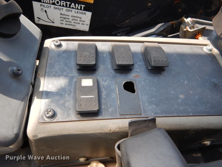 image for item DM0596 2012 John Deere 35D  mini excavator