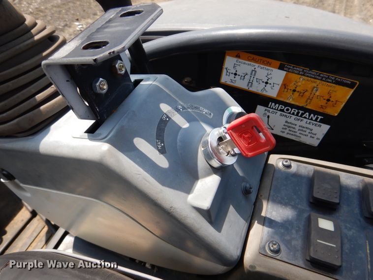 image for item DM0596 2012 John Deere 35D  mini excavator