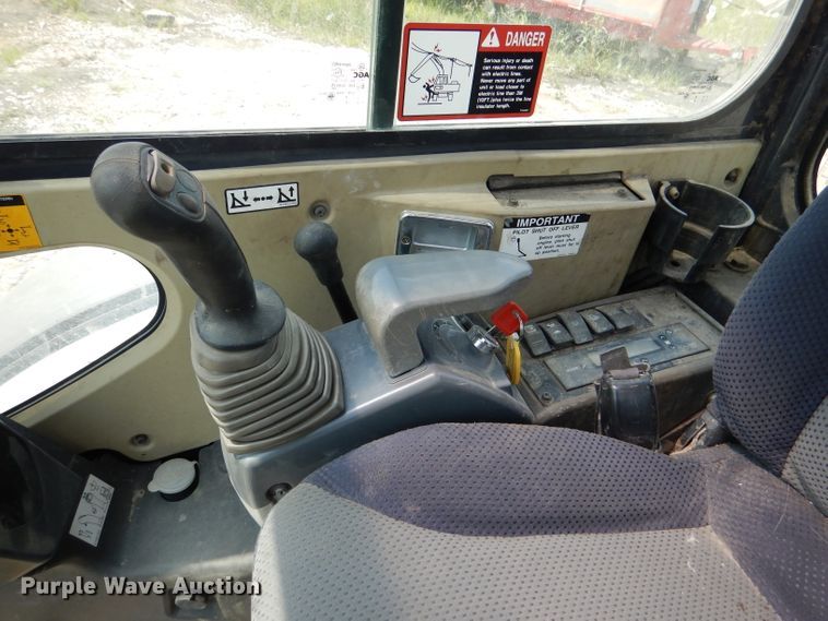 image for item DM0603 2012 John Deere 35D  mini excavator