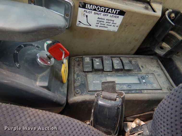 image for item DM0603 2012 John Deere 35D  mini excavator