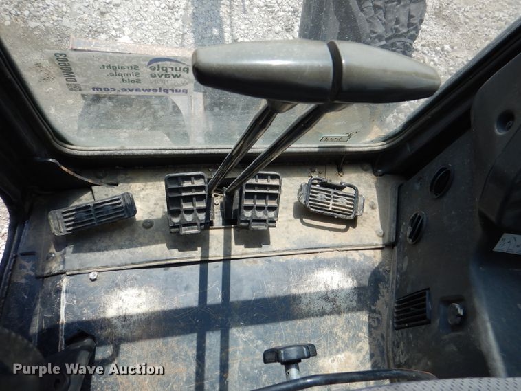 image for item DM0603 2012 John Deere 35D  mini excavator