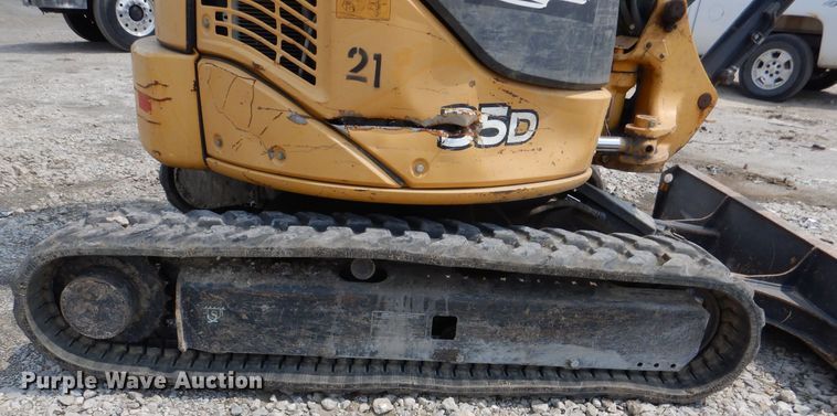 image for item DM0603 2012 John Deere 35D  mini excavator