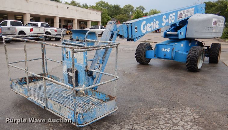 image for item DM1279 2008 Genie S65  boom lift