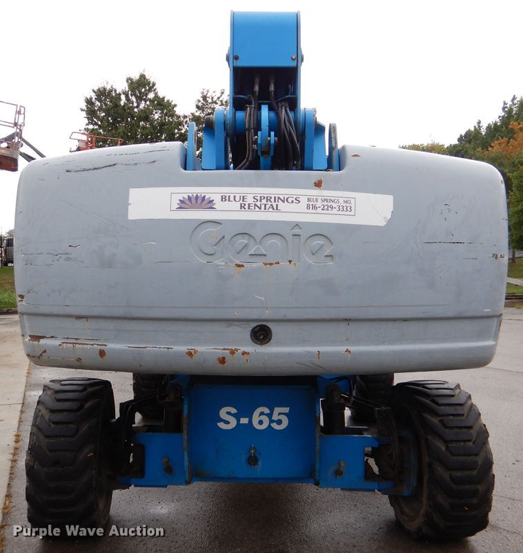 image for item DM1279 2008 Genie S65  boom lift